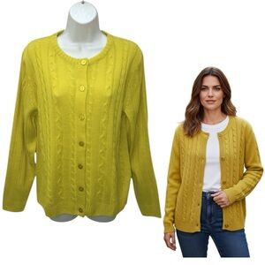 NEW Sara Morgan Golden Yellow Cable Knit Cardigan - Women’s Medium NWOT